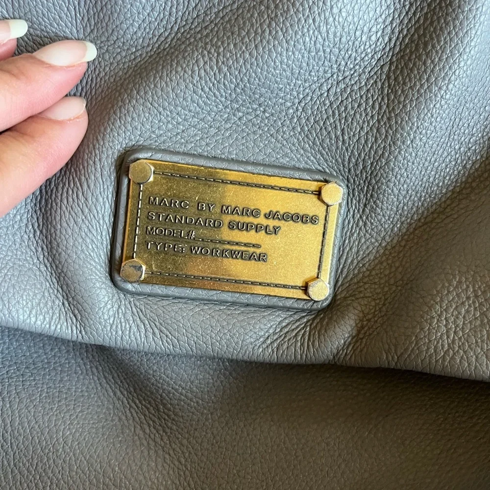 Marc Jacobs cross body bag - Picture 2 of 5